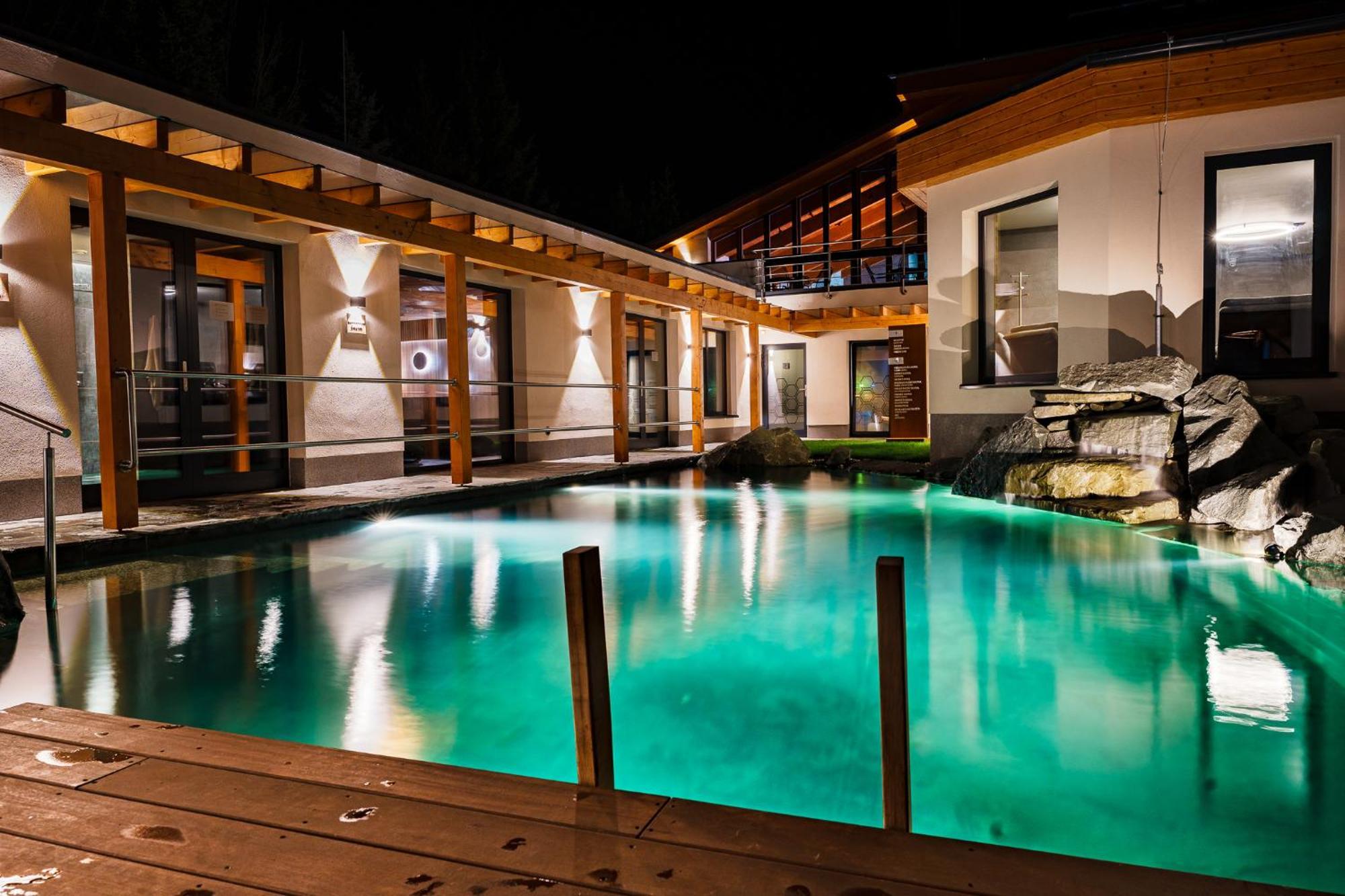 Hotel Horal Rožnov pod Radhoštěm المظهر الخارجي الصورة