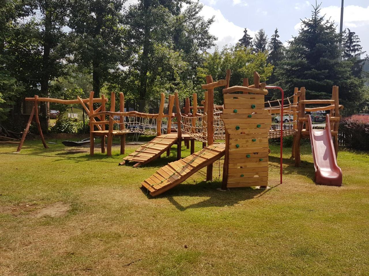 Hotel Horal Rožnov pod Radhoštěm المظهر الخارجي الصورة